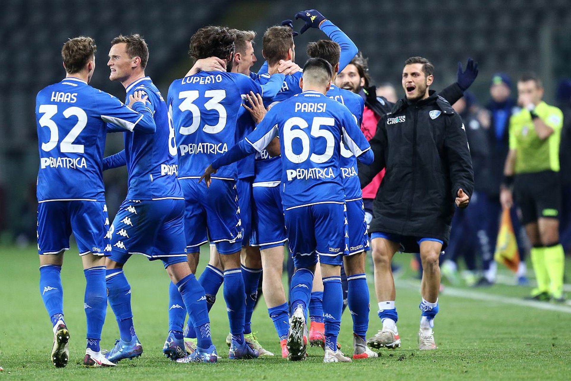 而埃弗顿虽 而埃弗顿虽